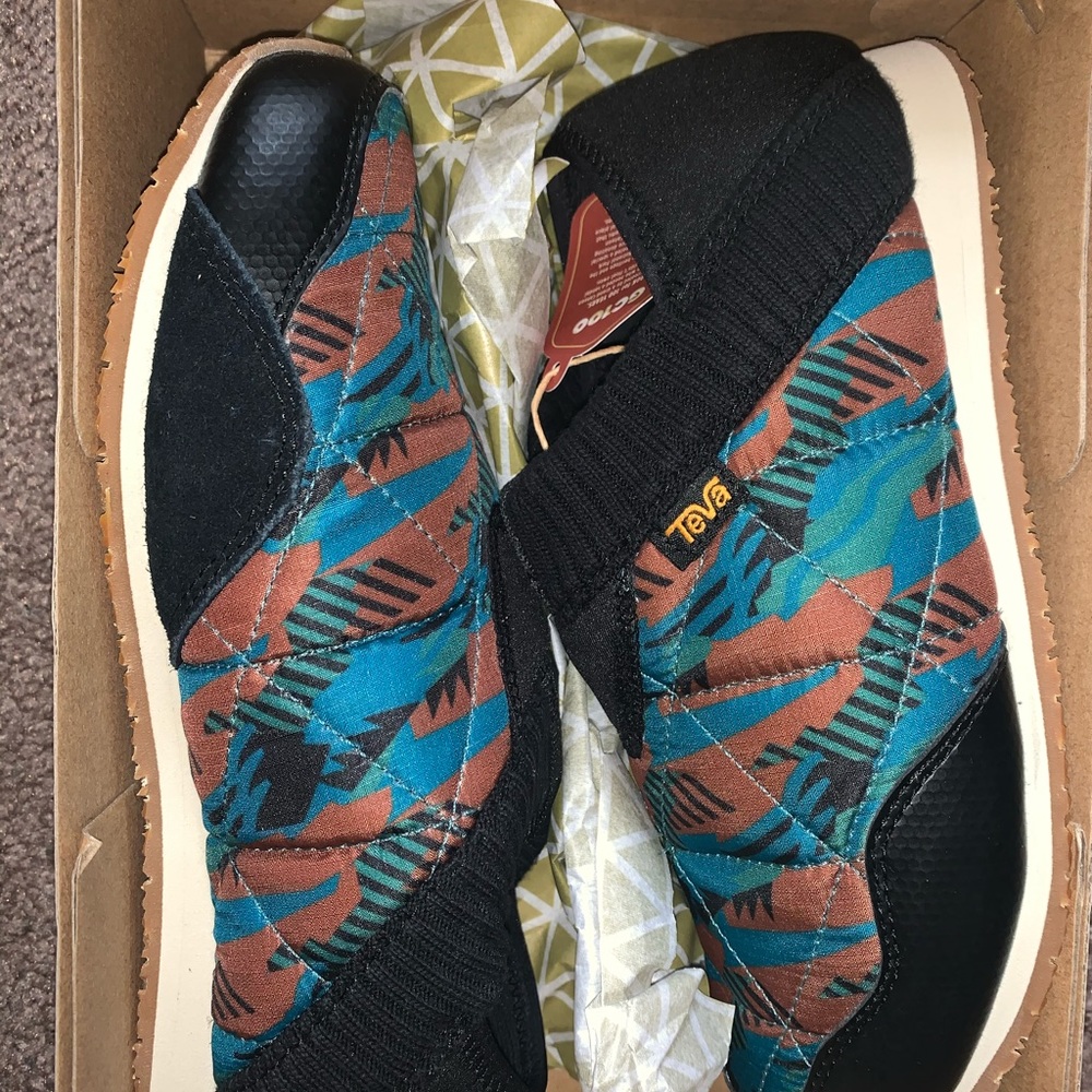 Teva shoes